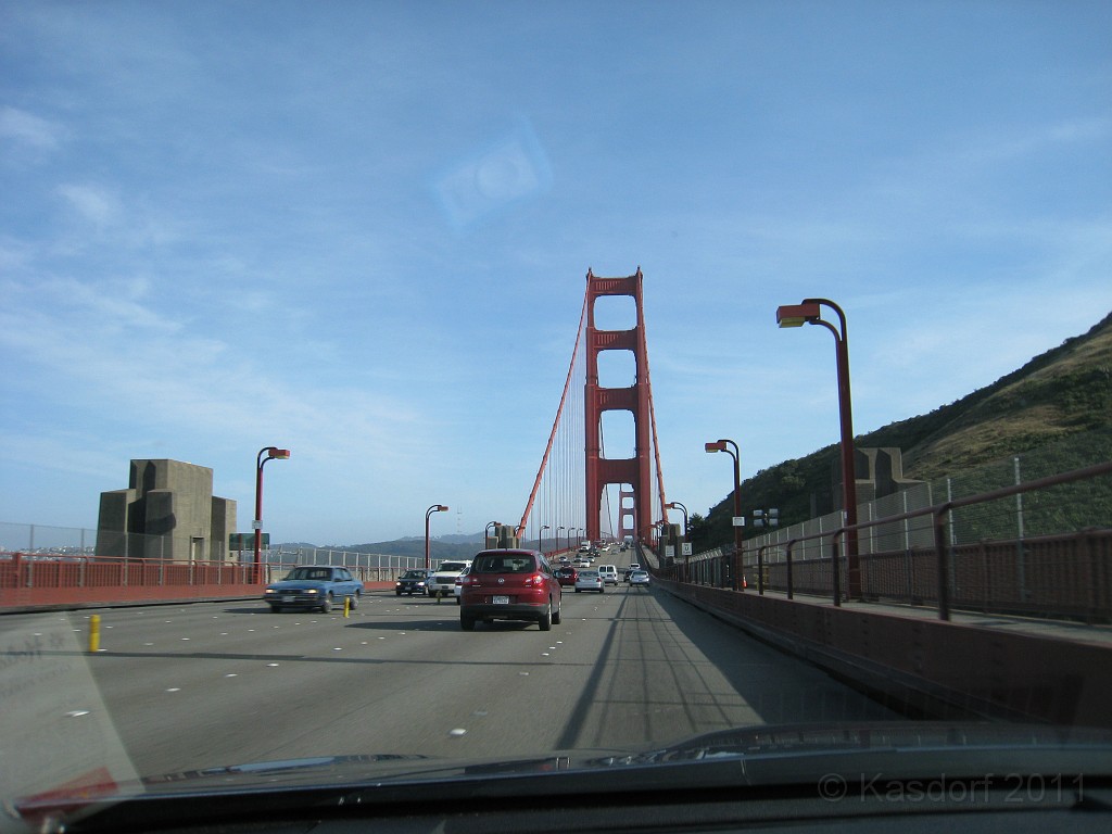 2011 Bay 2 Breakers Friday 1060.JPG - I was able to participate in the 100th annual running of the Bay to Breakers 12K race in San Francisco California. A weekend for sightseeing and racing.